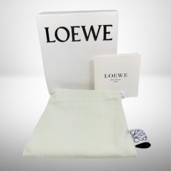 Loewe Large Square Coin Cardholder in Soft Grained Calfskin - Picture 5 of 7